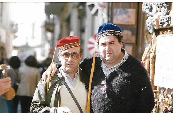 Miguel Peñasco y Joaquín Brotóns, en el popular barrio de el Plaka, en Atenas (Grecia, 1988). Foto: Florencio Martín-Peñasco.