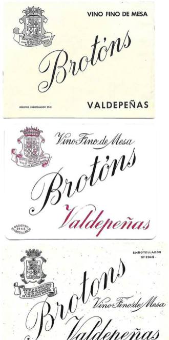 Tres etiquetas de las desaparecidas bodegas familiar es "Matías Brotóns y Hermanos", que se utilizaron en los años 50-60 del pasado siglo, en botellas de vino blanco y tinto.